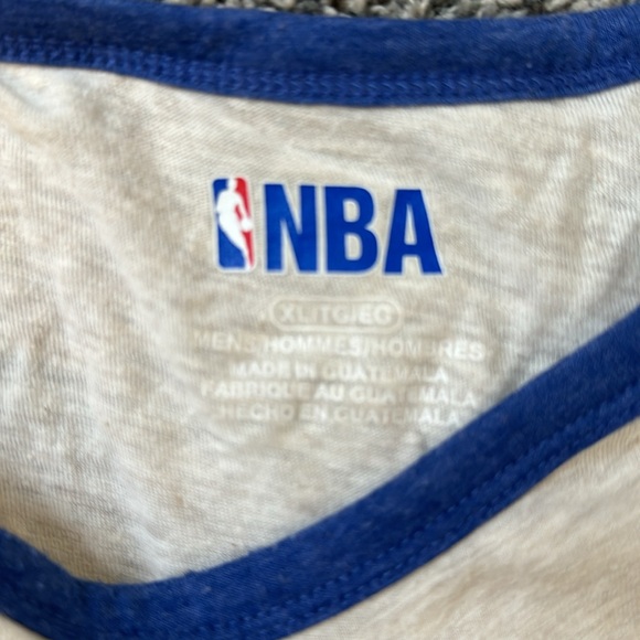 Mens XL Philadelphia 76ers tshirt - Picture 4 of 5